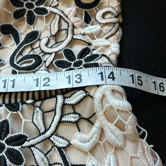 Shoshanna Lupe Guipure Lace Dress Flutter Short Sleeve Anthro Sz 4 Pale Pink NEW - Picture 14 of 16